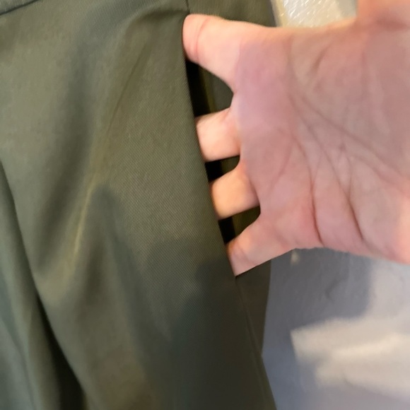 Yige green Midi Flared Pleated skirt with pockets - Picture 3 of 4